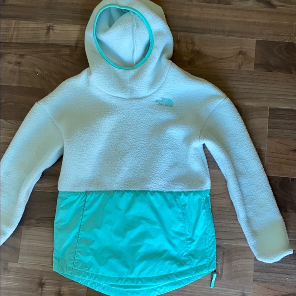 North face hooded fleece pullover
